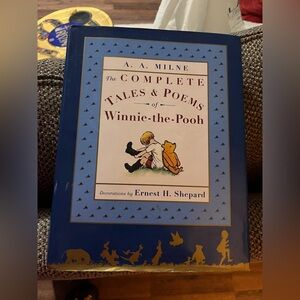 The Complete Tales & Poems of Winnie-the-Pooh Book 1996 pre owned hard over